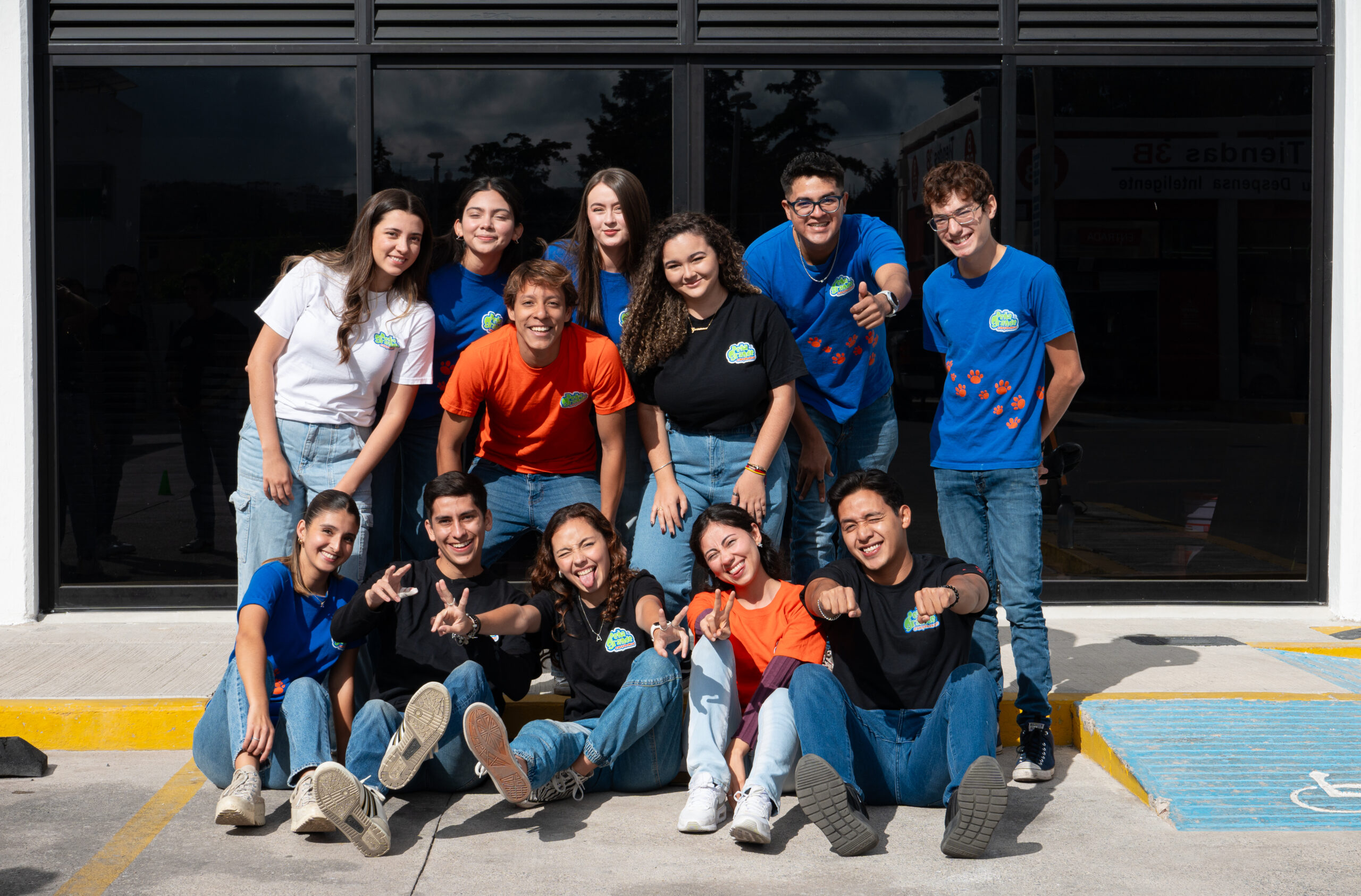 Paramédico y personal de primeros auxilios